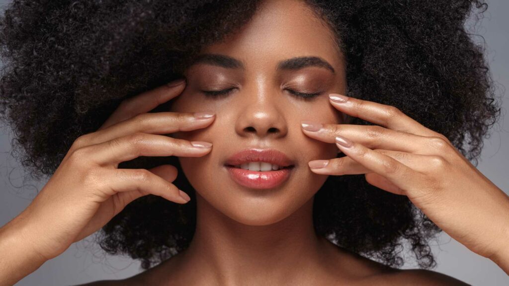 MAQUILLAGE PERFECT GLOW